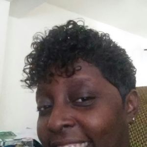 Meet your Posher, Dione