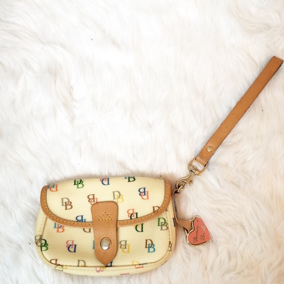 •NWOT• Dooney & Bourke Wristlet