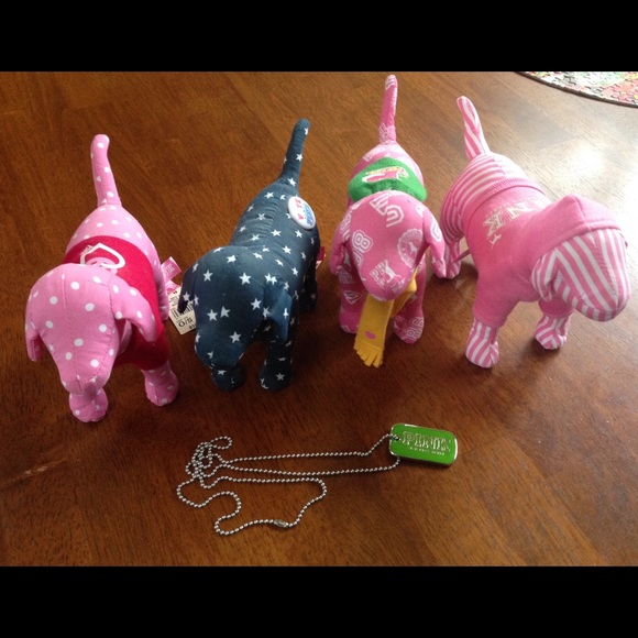 Victoria's Secret Pink dogs and dog tag necklace