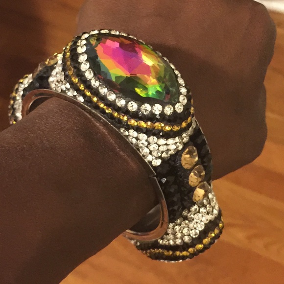 Bracelet - Picture 2 of 2