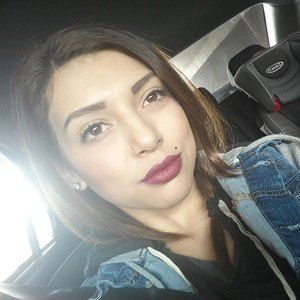 Meet your Posher, Eva