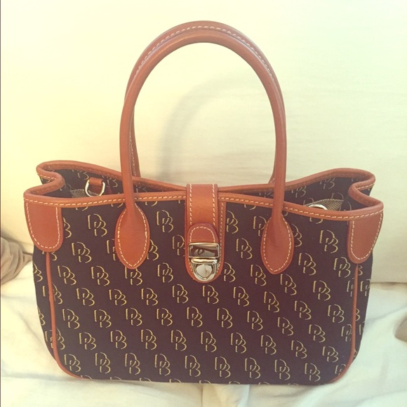 Dooney&Bourke handbag 🎉🎉🎉