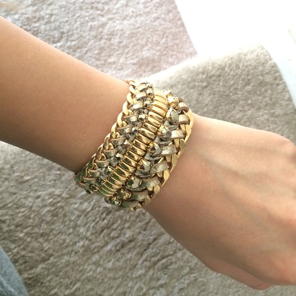 Bracelet