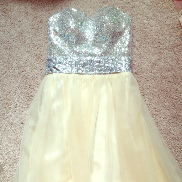 Homecoming dress