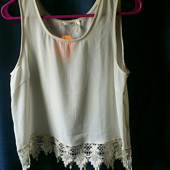 Crochet bottom tank