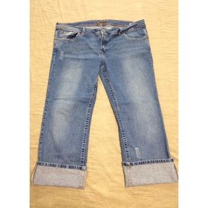 American Eagle capris