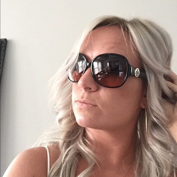 Tory Burch Accessories - Tory Burch Sunglasses Tory Burch Accessories - Tory Burch Sunglasses