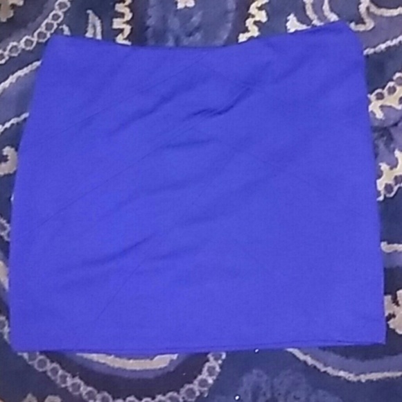 Gently used royal blue skirt