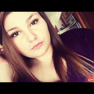 Meet your Posher, Shana