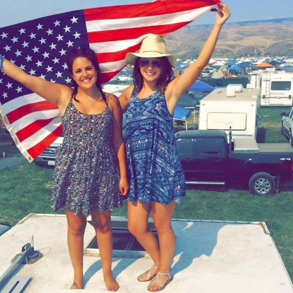 Meet your Posher, Erin - Picture 1 of 1