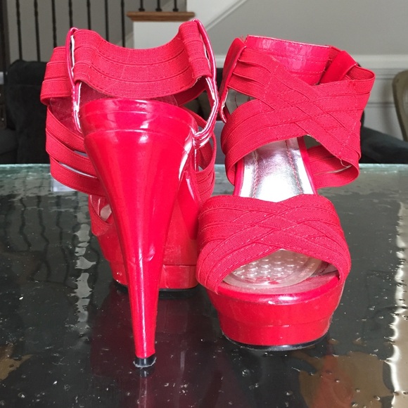 Red Pumps - Picture 2 of 4