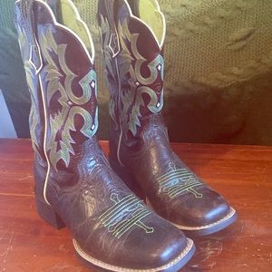 Ariat  Cowgirl Boots
