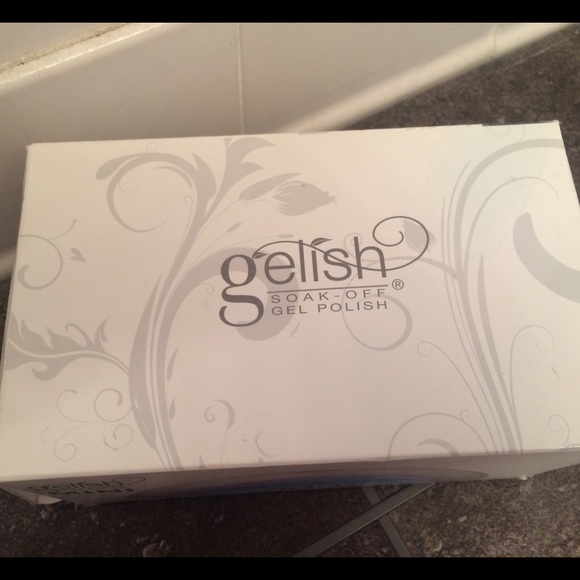 Gelish/gelaza polishes
