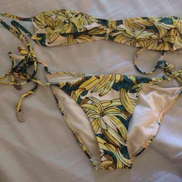 H&M Banana Bikini