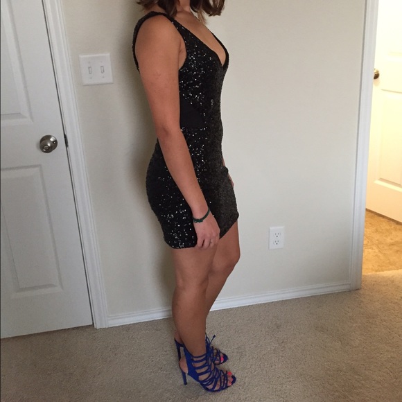 Bebe little black sequined dress 😏 - Picture 2 of 3