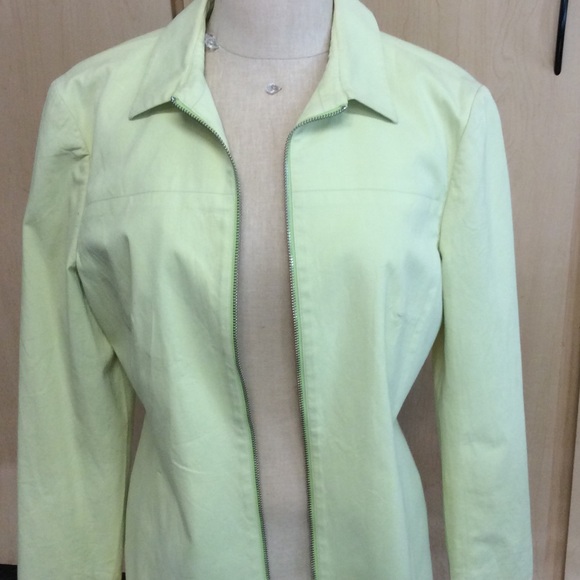 🚫SOLD🚫Trinity women jacket - Picture 1 of 4