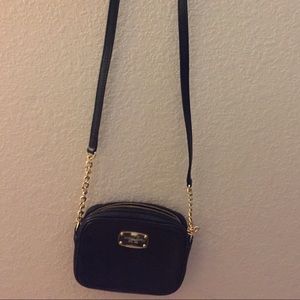 Michael kors crossbody