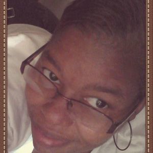 Meet your Posher, Re-gina