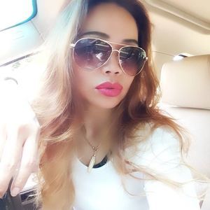 Meet your Posher, Srey