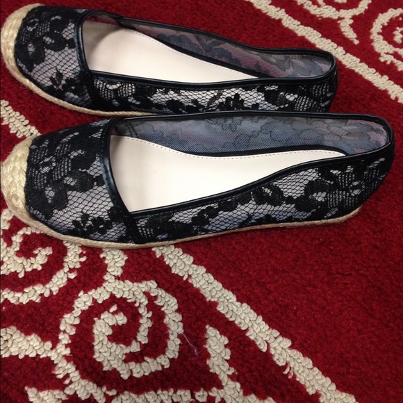 Victoria’s Secret Flats - Picture 3 of 3