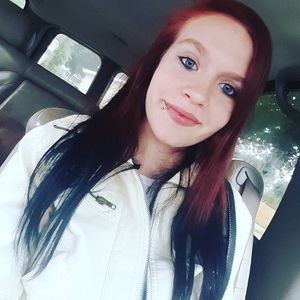 Meet your Posher, Eva