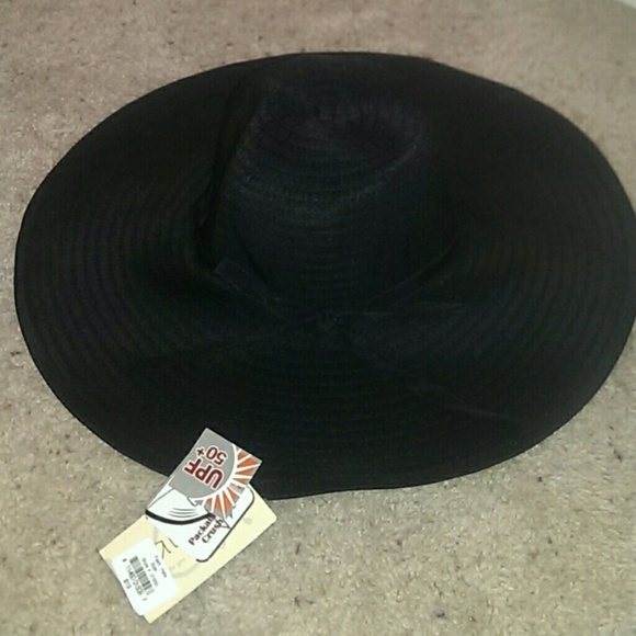 Wide brim sun hat