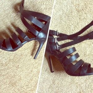 Black Jessica Simpson heels