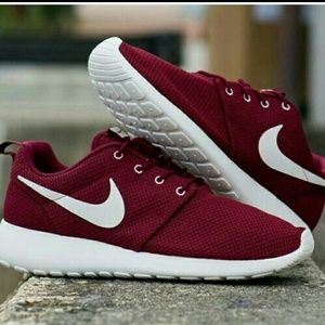 Burgundy roshes!!!!!!!