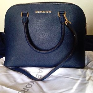 Michael Kors LG Dome Satchel in navy blue color!!!