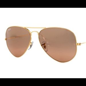 Ray-Ban Large Metal Aviator Mirror Lens