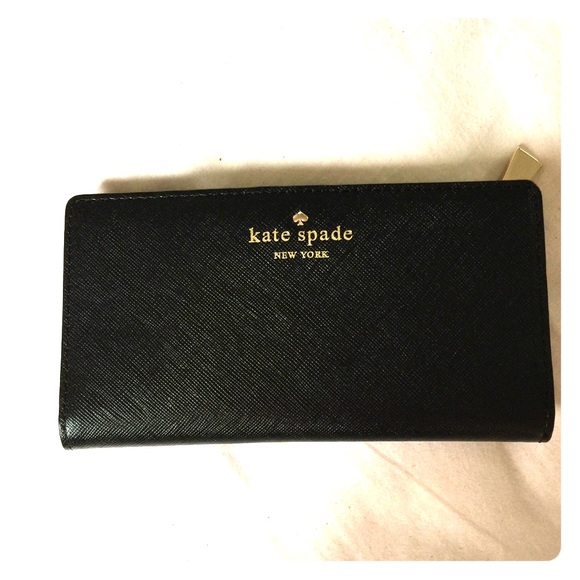 kate spade Handbags - NWT Kate Spade Wallet