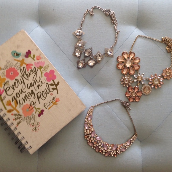 Embellished necklace