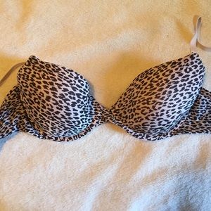 The Naked by Victoria Secret 🏆 cheetah bra!