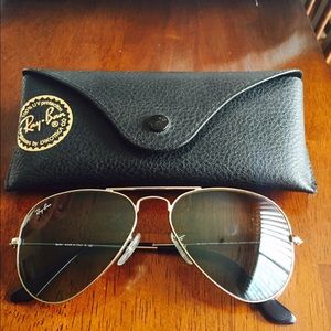 Original Ray Ban aviators.