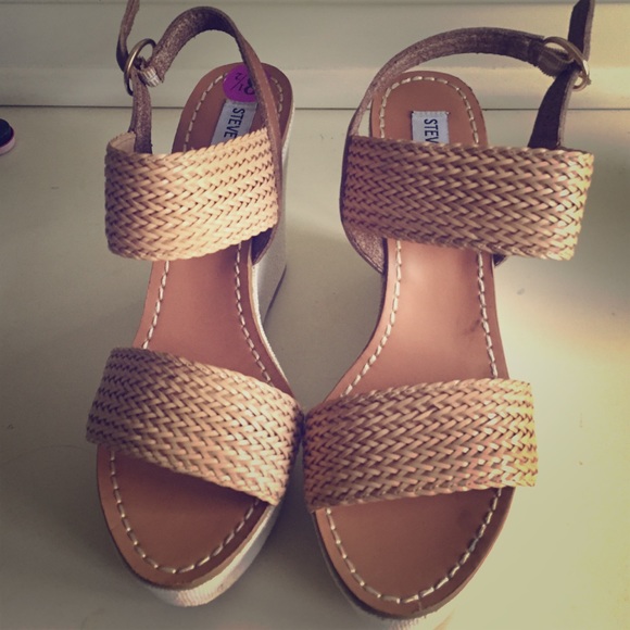 Steve Madden wedges