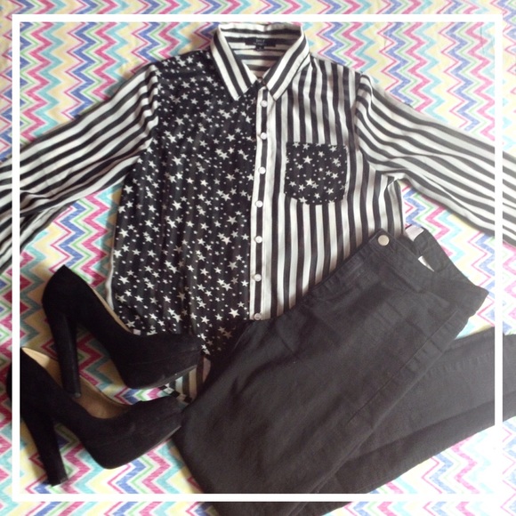 BLACK & WHITE American Flag Blouse
