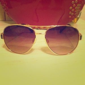 Jessica Simpson Aviator Style Sunglasses