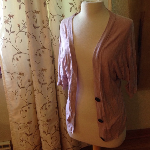 Very lightweight light pink Aerie cardigan