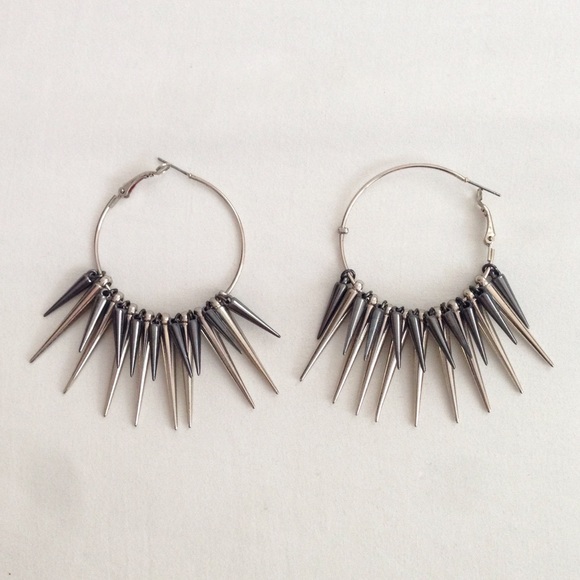 Spikey Earrings 😈