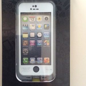 LifeProof iPhone 5/5s case NIB frē model