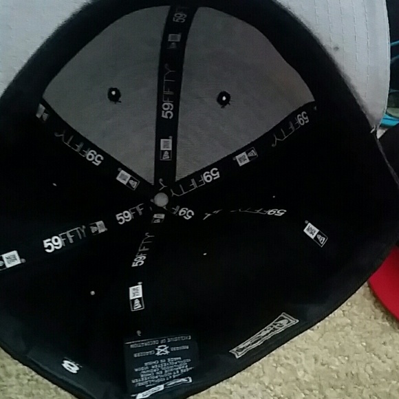 Hat - Picture 4 of 4