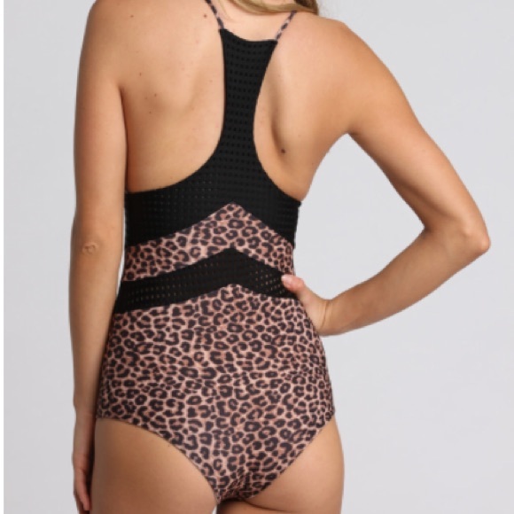 SOLD-ACACIA Animal London fullpiece - Picture 2 of 2