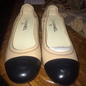 CHANEL Beige Leather Black Cap Toe