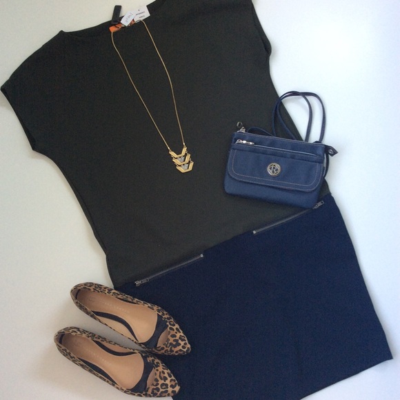 Joe Fresh Dresses & Skirts - 🎉Host Pick🎉Navy & Green  Dress w/ Pockets