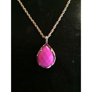 Kendra Scott pendant necklace in magenta