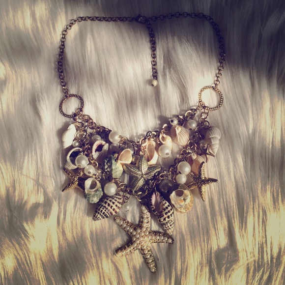 Nautical necklace