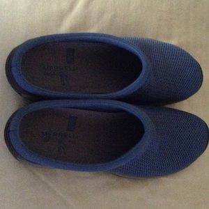 Merrill Encore Breeze Blue 9 - Offers accepted.