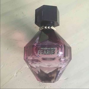 NWOT VS fearless perfume