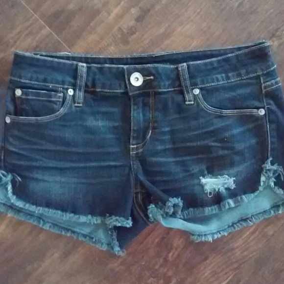 15 Fifteen the buckle stretch shorts