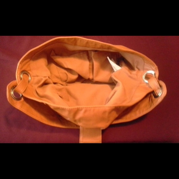 Avon hand bag-discounted shipping for today - Picture 3 of 3